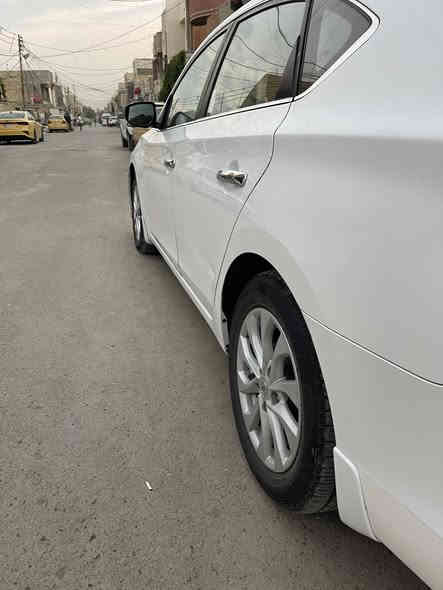 السلام عليكم من رخصة اعضاء الكروب المحترمين نيسان سينترا 2019 وارد امريكي حادث جاملغ السايق والبنيد بدون دواخل مواصفات شاشه لمس ويل كب  ريموند سويج باتري جديد بلضمان صدرها جديد تخم تاير كير مكينه مكفولات السياره جاهزه من كل النواحي مكاني الشعب للاستفسار *********** سعرها 105 وبيها مجال
