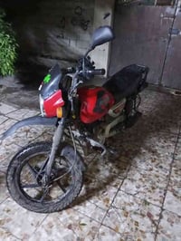 دراجه بوكسر موديل 22للبيع الدراجه نضيفه مابيهه لا تبخير ولا تنقيص وتجي...