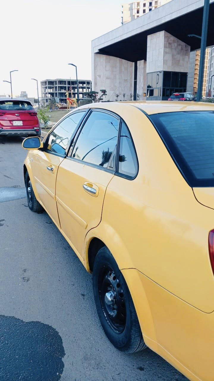 سلام عليكم 
دايو لاستي موديل 2007 رقمه قادسيه الدولي الجديد 
مواصفاته كشنات جلد
تحكم استيرن 
شاشه كبيره 
كشنات تدفئه 
حساسات خلفيه 
كامره دواره 
كير جديد مصار شهر من شديته
مكينه لا تبخير ولا تنقيص
مكاني بغداد حي الاعلام 
بسمي تحويل ثاني يوم 
السعر 60 ورقه
***********
