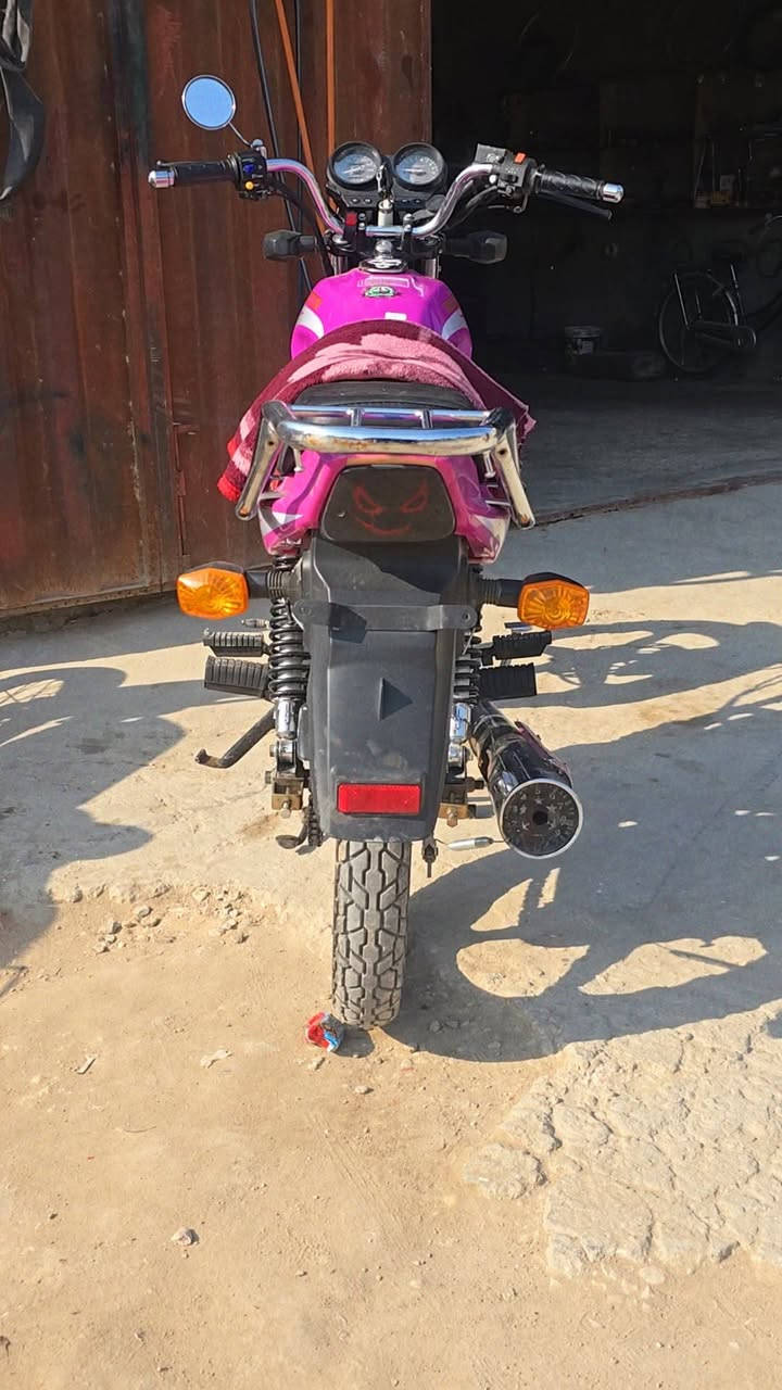 سلام عليكم دراجه دايون لبيع موديل ٢٣ طالعه بل ٢٤ بشهر ٦ السع ر (مليون ٦٠٠)  مكاني كربلاء الحر الصغر ***********
