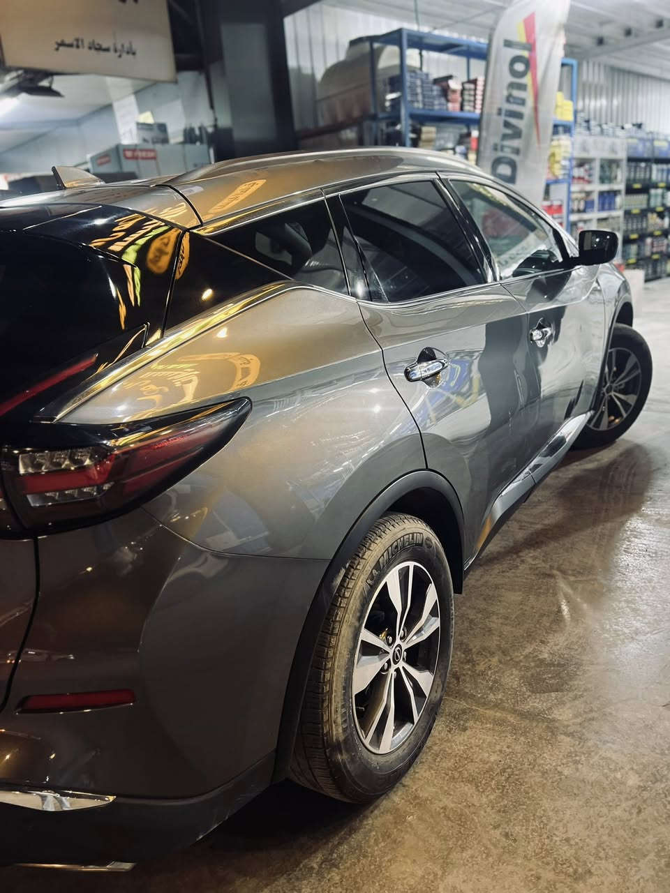 السلام عليكم للبيع نسيان مورانو موديل 2023
السيارة دخول جديد منفيس باسمي تترقم جميع المحافظات حادثها  جاملغ امامي او شويه من الباب مصلح او جاهز السعر 150$ او بيها مجال بسيط رقمي للتواصل بي واتساب ***********
