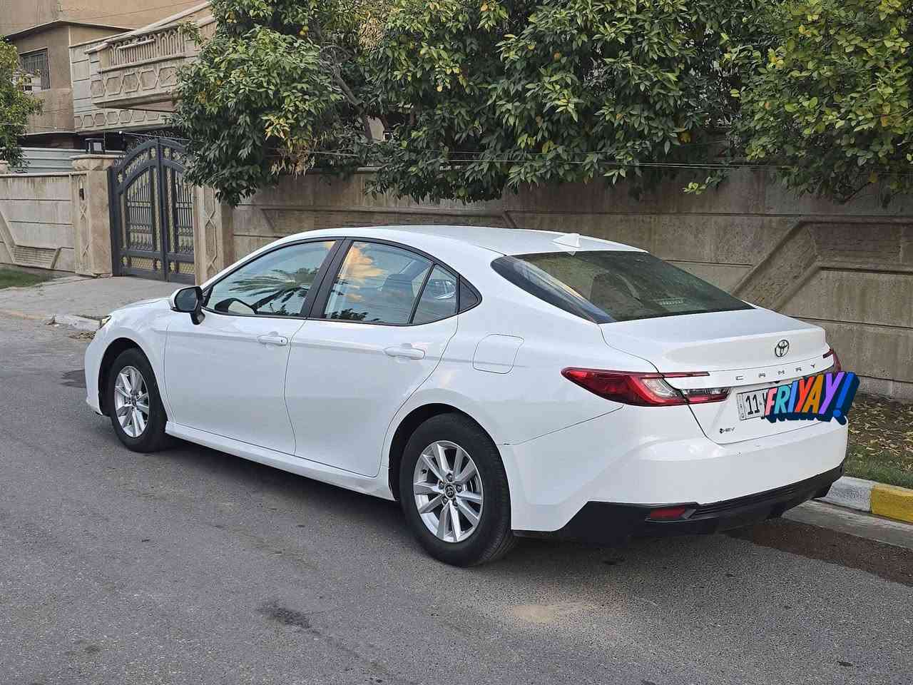 كامري 2025 هايبرد  
ماشيه ٧ الف فقط
 مواصفاتها

شاشه 
بصمه
ويل كب
لايت زنون

 السياره وارد امريكي وصور الحادث واتساب 

السعر 199 قابل للتفاوض 

مكان السياره بغداد حي الاطباء بلجهاد قرب خدمي شارع المطار للتواصل 
***********

