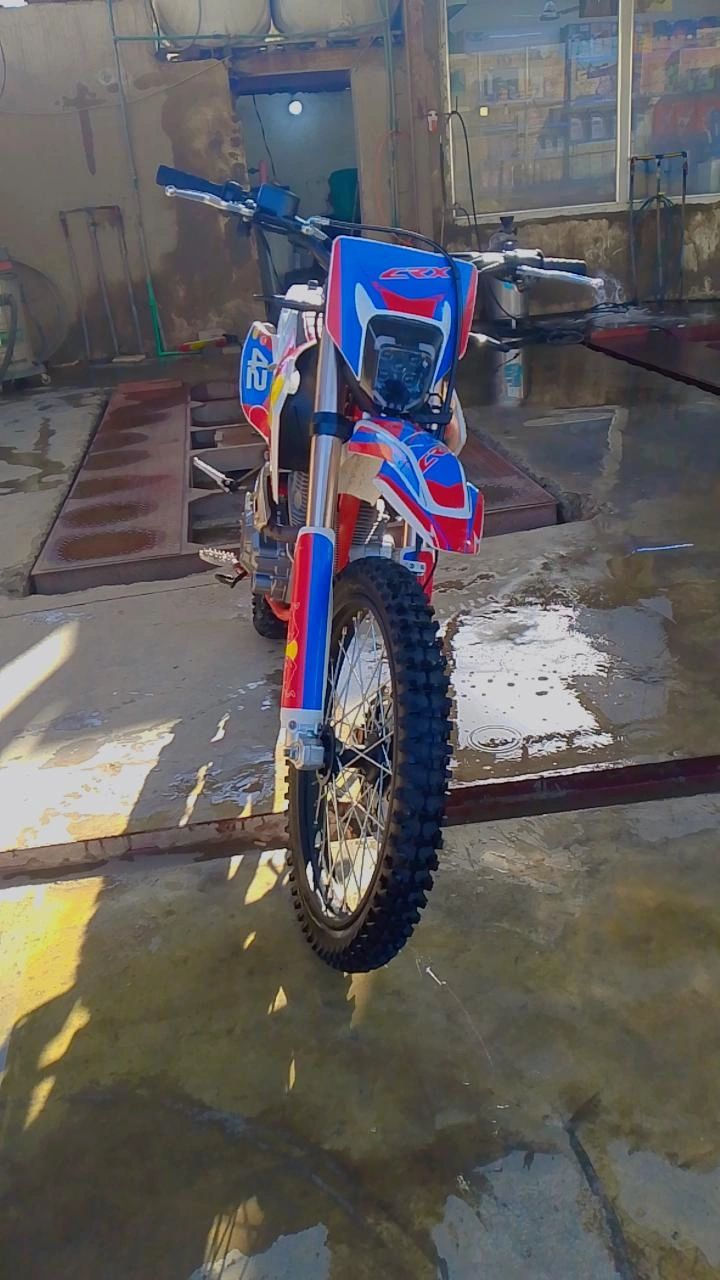 لبيع  قفاز crx جديد محرك 300موديل   2025صارله 12يوم من شاده لسعر خاص بكان بغداد
***********
