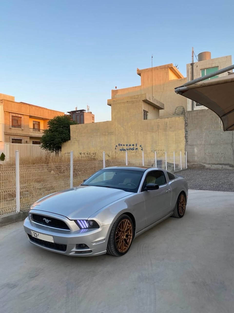 ford muatang 2012 V6                                       بو فروشتن حيزام سبوغة پيش كةپسة سةيارةكة بي مةسروفة گيرو مةچينةو تةبريد تةقةو رةقةو بةناوكردن غةرامة هةمووي بةشةرتة ٢ وةرةقة غرامة لةسةرة شوين هةولير ژ.م *********** أربيل, العراق
