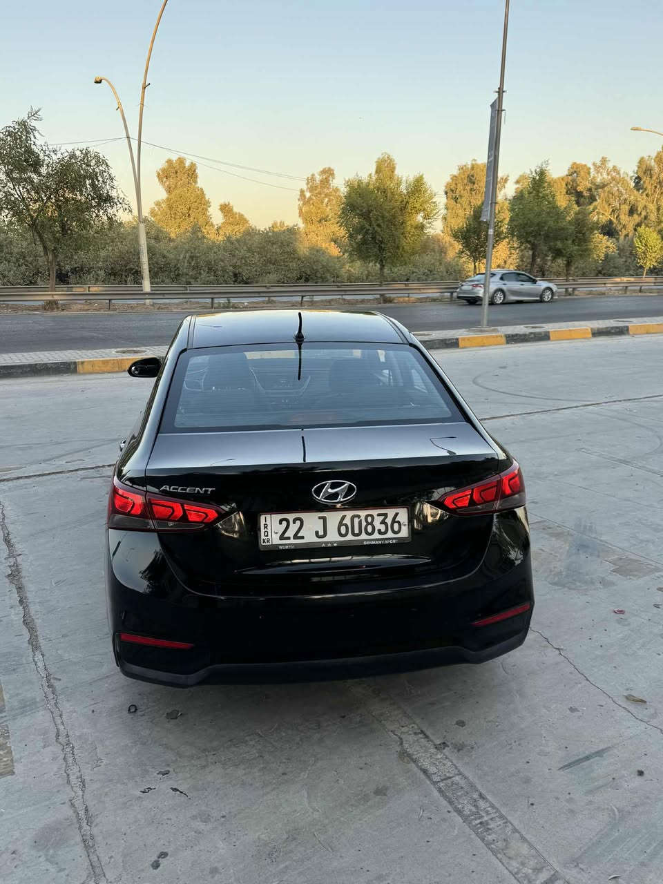 🔥🔥هونداي اكسنت امريكي موديل 2019🔥🔥
السعر 125$ 🔥🔥

ضررها بوند صبغ بدووون دواخل  كلش خفيف 

ماشيه 70000 mil 

    ❇️مواصفات  

💟كامره خلفيه وشاشه 

💟تحكمات ستيرن 

💟كروز سرعه 

💟4 دسك Abs 

💟حجم المحرك ١٦  gdi 

💟تحكمات ستيرن 

💟كير ومحرك شرط

💟سيارة جديدة وجاهزة من كلشي 

💟رقم اربيل جاهز 

💟فحم كزوز اصلي

💟وبقية المواصفات الاساسيه  

💟مكان السياره موصل 

💟شراي يتصل 

***********

***********
