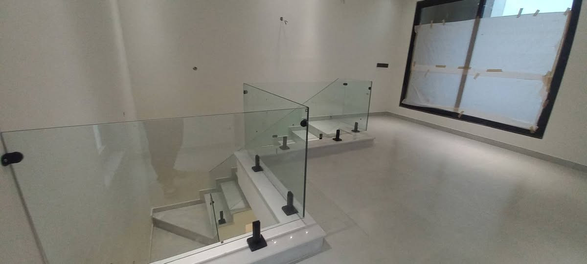 عملي -ارضيات +درج- مرمر -بورسلين- بغداد فقط الاستفساراتصال***********
