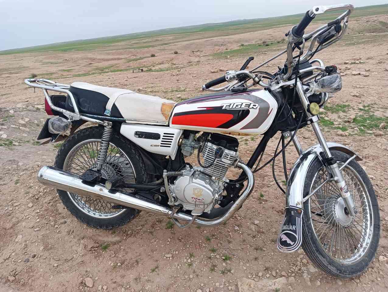 تايكر 20 أبل درع نمر وزن ثقيل محرك مامفتوح فيلس كلجات كلو وضع شركه منفيس صبانه ماطاختو 
سعر 600 وبي مجال للشراي 
‏‪0772 217 2894‬‏
