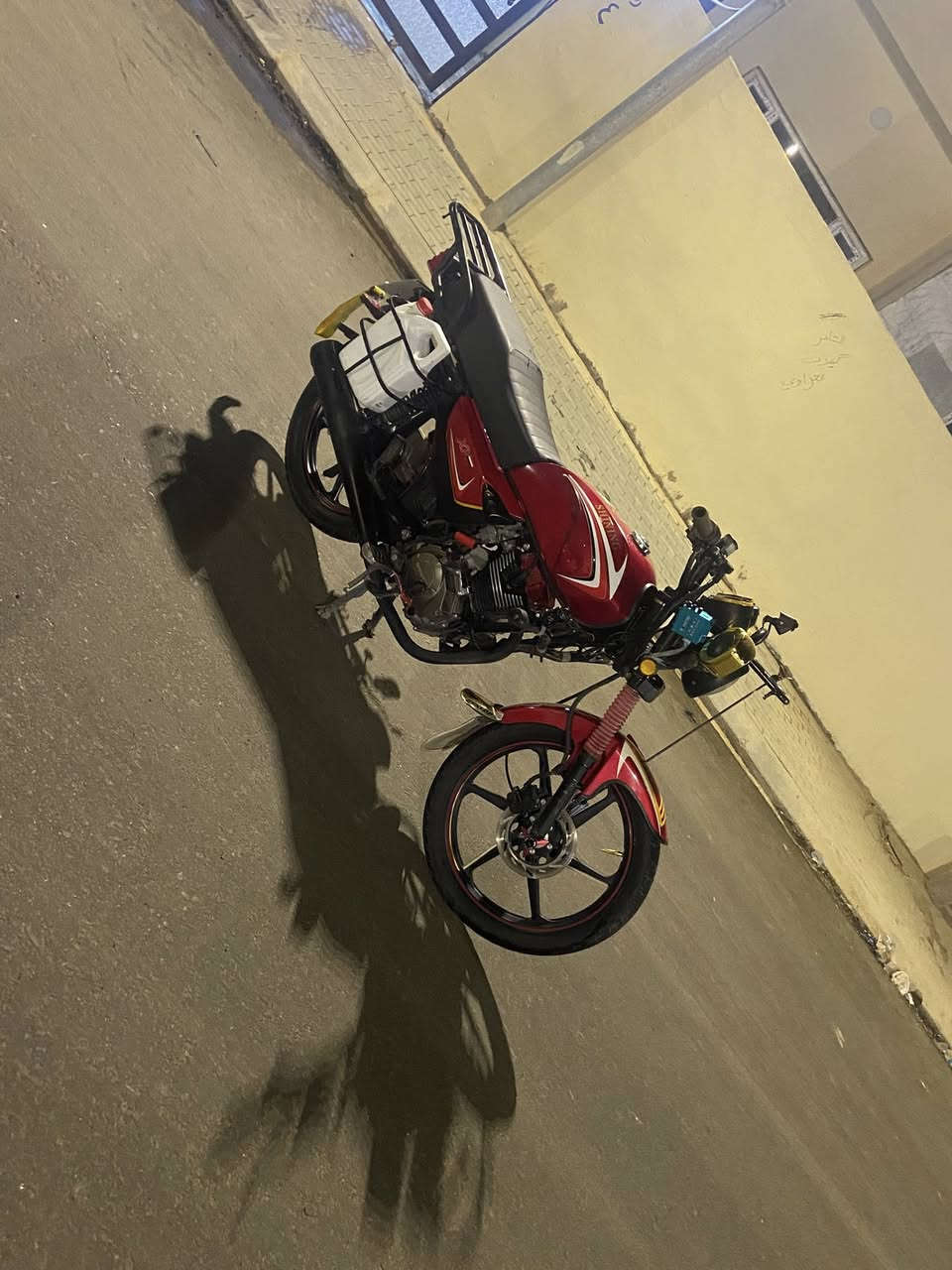 السلام عليكم دراجه شاينك مرقمه رقمها صلاح الدين للبيع الدراجه كلشي ما ناقصها وشرط سبانه ماممدوده ع المحرك
تجي تفحص أو تريد ع اي مصلح يفحصها 
للاستفسار 
***********
