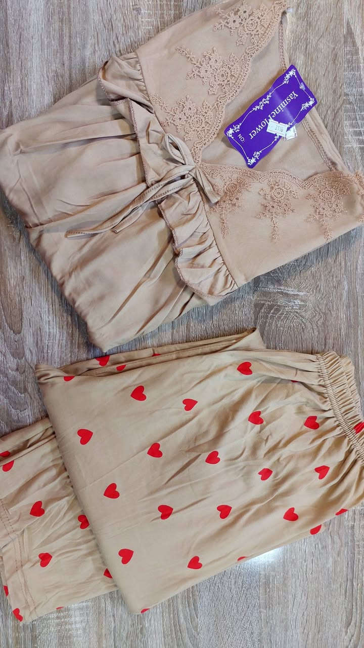 تراك فانيلا زبده عرض خاص سعر القطعه ٨ اثنين ١٥ فقط توصيل ٣ جميع محافظات


**إذا كنت صاحب هذا الإعلان وتريد حذفه لأي سبب، رجاءا أرسل رسالة إلى الدعم الفني**