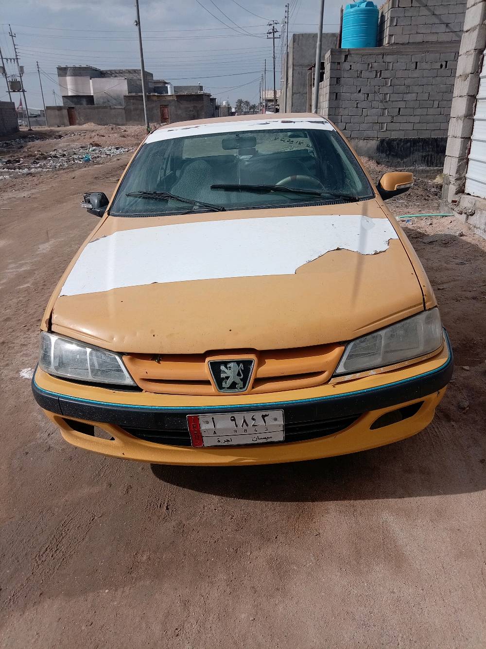 سلام عليكم سياره للبيع بيجو بارص مديل 2010 سياره كلها شغاله مكينه وكير خيرمن الله حداديه سدر جديد العنوان البصرة ابي الخصيب السعر 15 