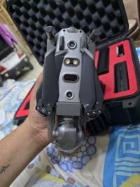 مافك ٢برو نضافه ٩٥ مع كافه الملحقات  كنترول سمارت ٤بطاريات شاحن رباعي ...