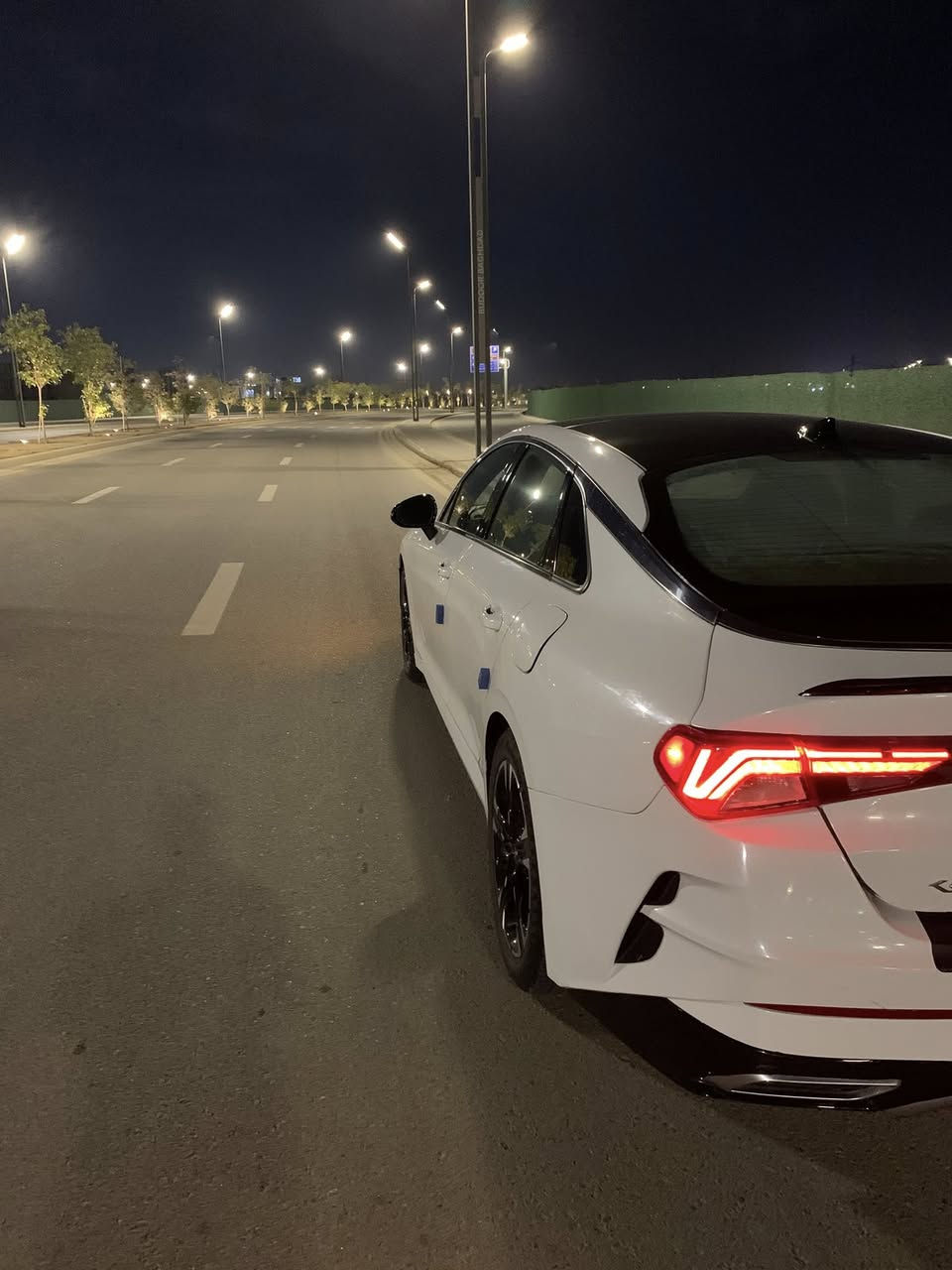 السلام عليكم كي فايف موديل 2022
مواصفات جي تي لاين فوول للاخير

1600 تيربو 

مواصفات 

بانوراما 

بصمه

كشنات تدفئة 

استيرن تدفئة 

شحن هاتف لاسلكي 

قياده ذاتيه ؏ الخطوط السريعه

هاند بريك بصمه

تشغيل عن بعد 

مثبت سرعه 

نضام ABS

مانع انزلاق حساس أطارات 

بك لايت ليد

شاشة

كامره دواره

الاسلكي 

شاشه اعطال

ويل كورم لونين

رادار جانبيه

مراقبة النقطة العمياء

رادار الخطوط البيضاء 

اشاير بالمري 

كشنات جلد احمر

مقعد للسائق قابل للتعديل كهربائياً

لايتات ‏3 عدسات 

نضام قياده أيكو + سبورت +سمارت +نورمال

بلوتوث + aux + usb

فول تحكم ستيرن

كير أوتو + عادي

ئوتو بريك 

‏ ‏الخريطة

ستيرن حرف. Led D +  زينون

توقف ذاتي عند الرجوع

صندوك بصمه

‏AUTO HOLD

تصميم خارجي رياضي

نظام الملاحة

مصابيح خلفية LED

مصابيح ضباب LED

لاسلكي Android Auto 

 

حادث :6 قطع صبغ 

  

السعر: 145 وبيها مجال 

الرقم ‭***********‬

واتساب ***********

مكان السياره بغداد البياع
