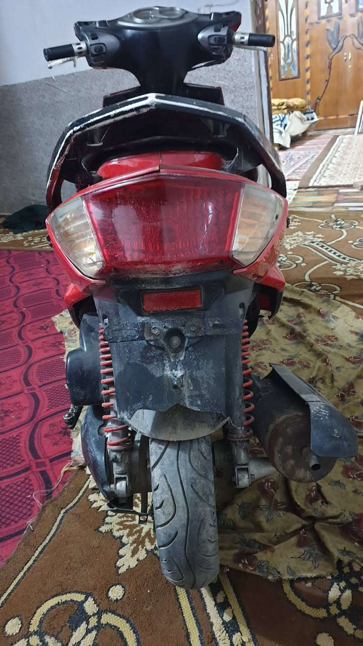 متاح سكنس فحل السعر ٣٧٥ الف بيهه مجال للشراي مكينه  ناعمه شلعه حلوه كهرباءيات كلهه شغاله لادخان لانضوح  دهن لاتبخير كيج سرعه بانزين بيهه منفيس موجود بس خلصت بانزين عندي وطفت العنوان بغداد نهايت حي اؤر سبع قصور الشراي يجي خاص


**إذا كنت صاحب هذا الإعلان وتريد حذفه لأي سبب، رجاءا أرسل رسالة إلى الدعم الفني**