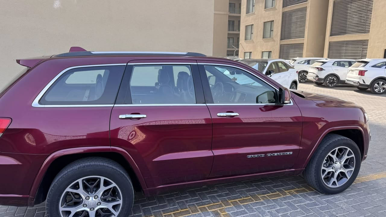 مواصفات
بانوراما 
بصمه
جكات
جلد قهوائي 
ذاكره خزن ميموري
رادار نقطه عمياء 
توقف ذاتي 
6 سلندر 
ويل كروم 20
دبل لكروز 
صندوق كهرباء 
السياره بيها بين البابين صبغ اثر شخط بدون دواخل بدون ايرباك رش فقط. 
رقم أربيل تحويل ثاني. يوم 
مكان السياره بغداد حي الحسين 
السياره ماشيه 93 كيلو
العسر 267
***********
