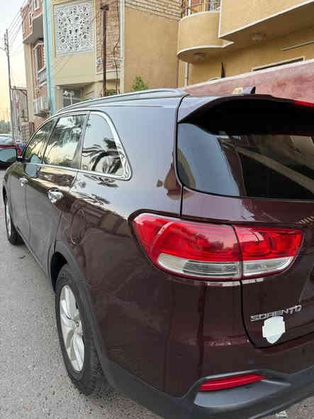 السلام عليكم سورتنو 2018 وارد امريكي 
ضربتها ب امريكا قبق جنطة والبنيد كلير 
وانظربت ب بغداد باب وجاملوغ خلفي 
بدون ايرباك 
محرك 2400 
رقم بغداد ماشية 100 الف
سيارة كاملة مكملة اي نقص ما بيها 
السعر 170 ورقة مكاني بغداد رقم الهاتف
***********
