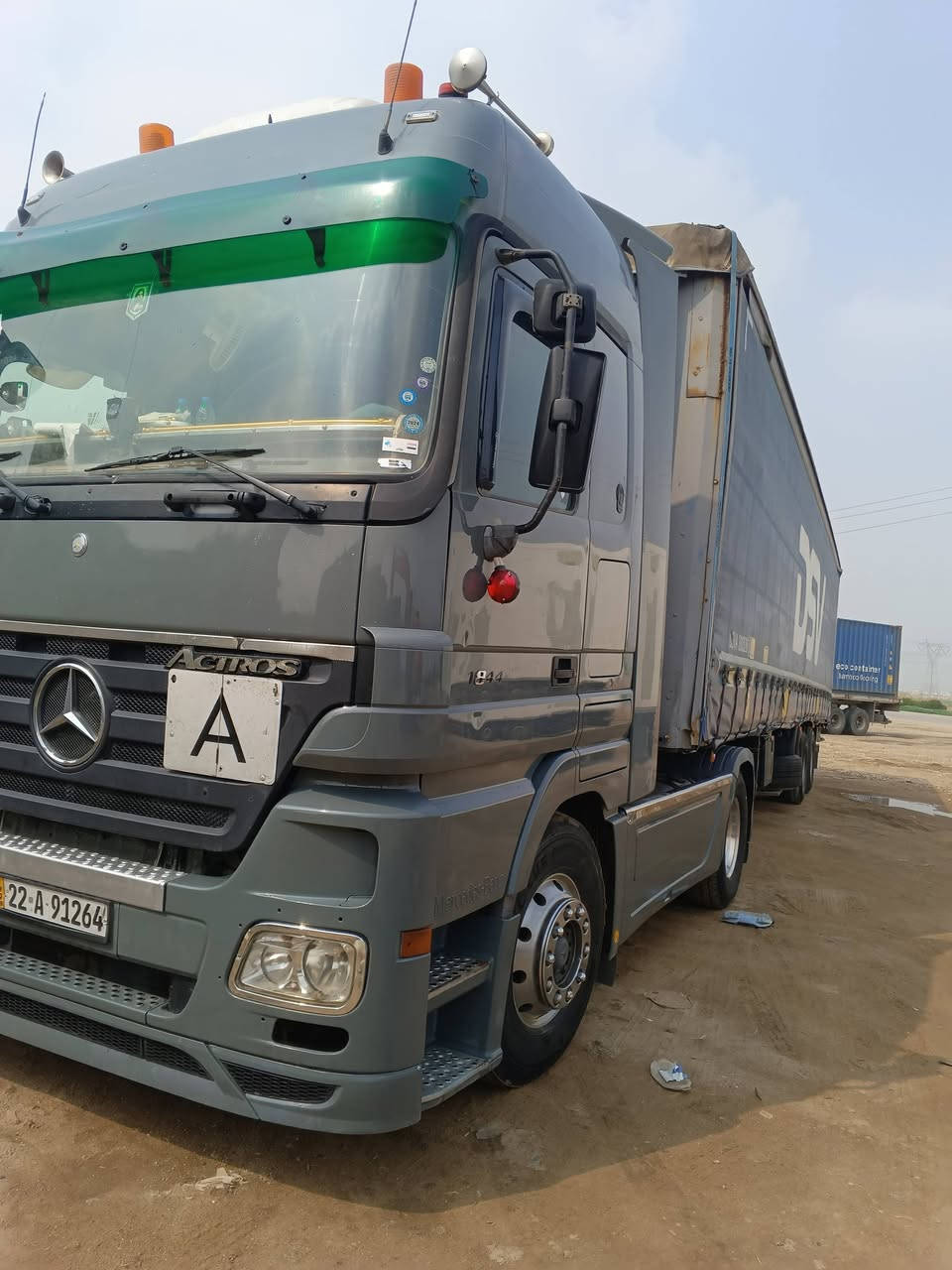 (*********** موديل 2004رقم اربيل  بسمي سيارة  الكلمة تخم تايرات  مكان ميسان
سنويه منتهيه 
سعر 330
