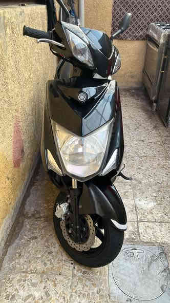 سلام عليكم شباب دراجه سكنس لد طلاعات حديث دراجه كفاله عامه من كلشي دراجه حيل جديده تتعب تكول جديده ادراجه أخذته
9/30 اللّٰه شاهد عدي فقط أدير 
محسن ثاني مره ابدل دهن اله امزويل بس دراجه مأخذه ب1700
اللّٰه شاهد دراجه معروضه ب1550 وبيه مجال قليل عنواني بغداد جديده لاستفسار رقم
***********
