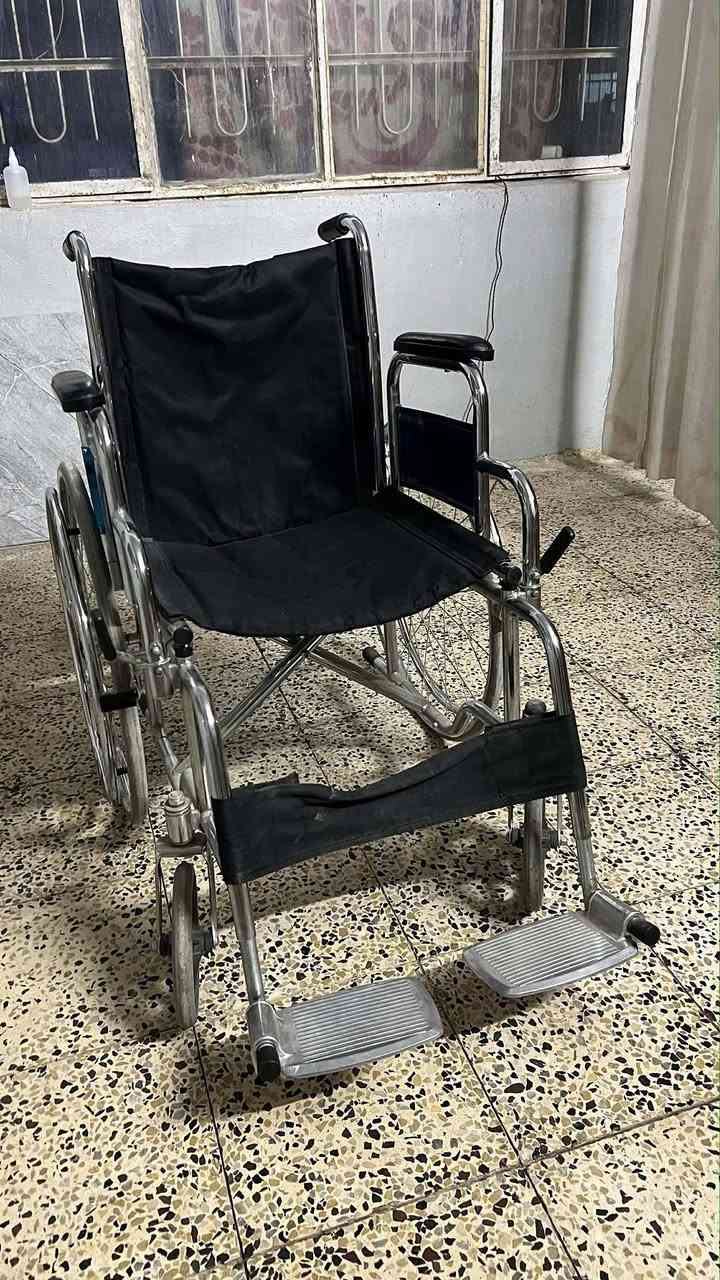 عربانه دفع للبيع استخدام قليل اخو الجديد شرط الفحص
سعر 175 بيها مجال بسيط 

*********** 
حي نابلس
