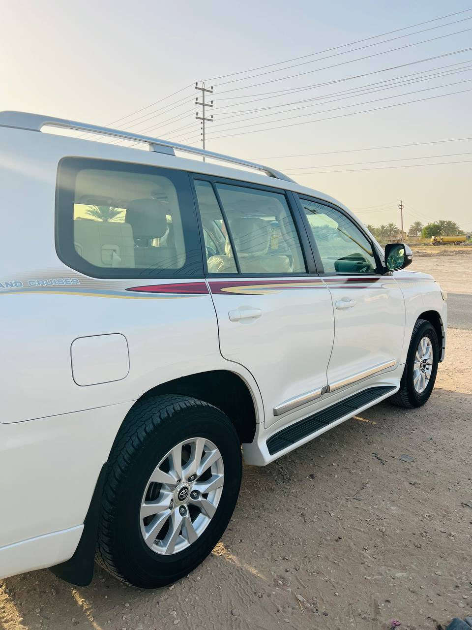 السلام عليكم
اللهم صل على محمد وآل محمد

لانكدروز gxr2017 للبيع 

السيارة بريم فول مواصفات 

مكفولة كفالة عامة 

ماشية 94 الف ترايها ونعومتها مال زيرو

هزة وسنوية جديدة بأسمي تحويل ثاني يوم 

مواصفات البريم معروفة 

فتحة سقف 

dvd دي في دي بالقمارة 

اشاير بالمري ومري شفط 

أنارة ترحيب 

دبل ماوس 

تخم تاير جديد وصدر وحدادية خير من الله 

بصمة عدد ٢

السيارة مال بيت وكاملة مابيها مصرف دينار وبالخير ع الياخذها 

عنواني بغداد للأستفسار ***********
