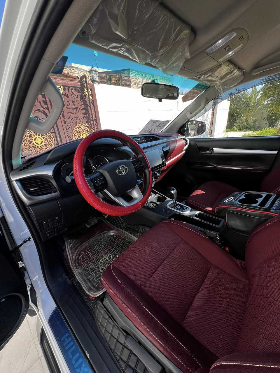 السلام عليكم هايلوكس فوريل TRD 2025  ماشيه 28 الف سياره كفاله ورقم بغداد تحويل مباشر   العنوان ذي قار *********** السعر 4 شدات
