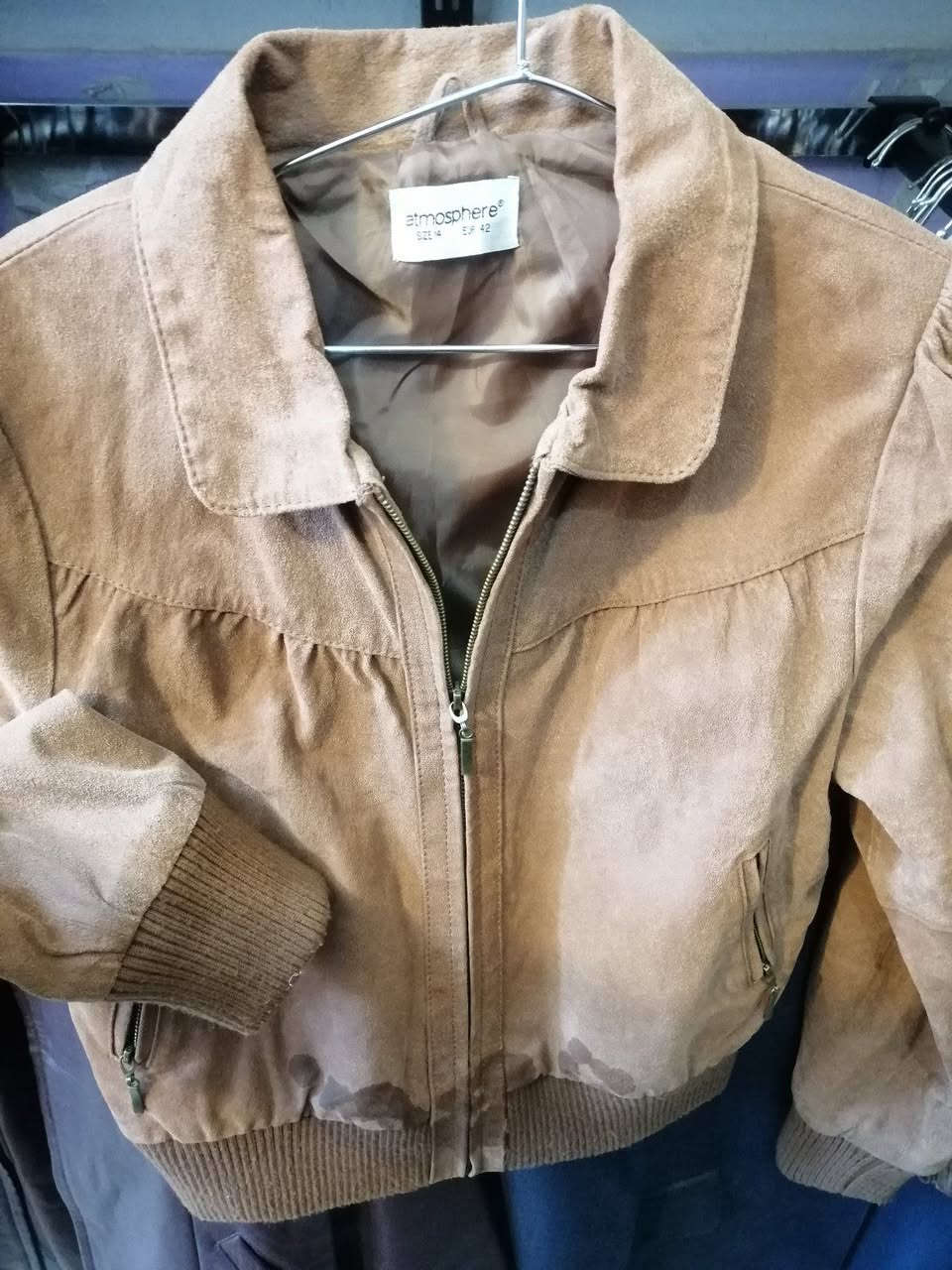 قماصل جلد طبيعي بناتي حجم S و M
العنوان سامراء سوق الضباط الكبير المسكف ***********
الأسعار من 25 إلى 50 الف
النظافة 90 بالميه
