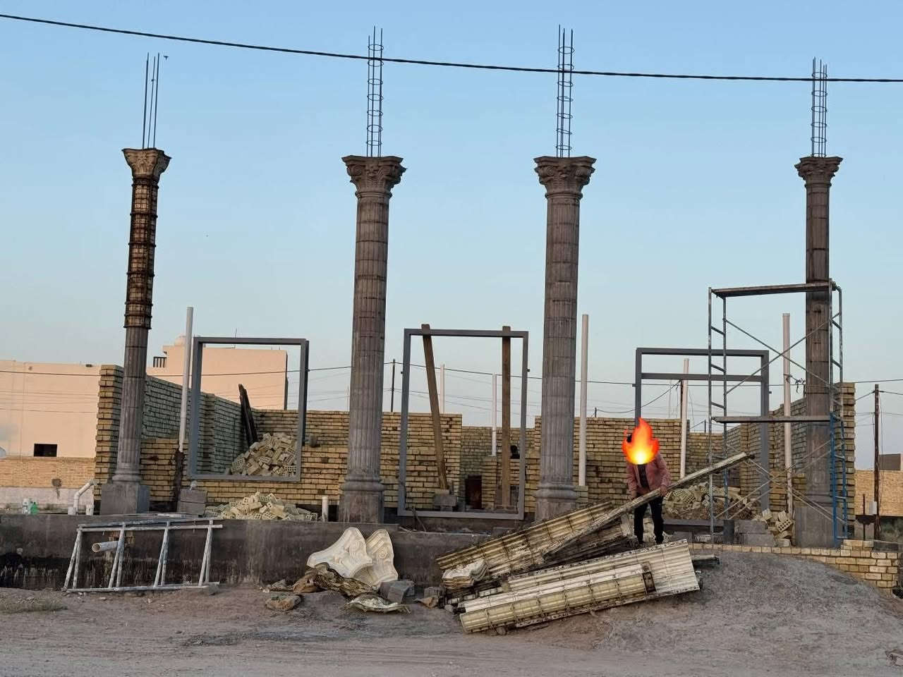 السلام عليكم
@يوجد تاجير دانك روماني ديكور ملكي

قياس 35 و 50

شغل مرتب وفخم

 يطي شكل تراثي قوي للواجهة الملكيه 

للتواصل والاستفسار

*********** وات ساب
