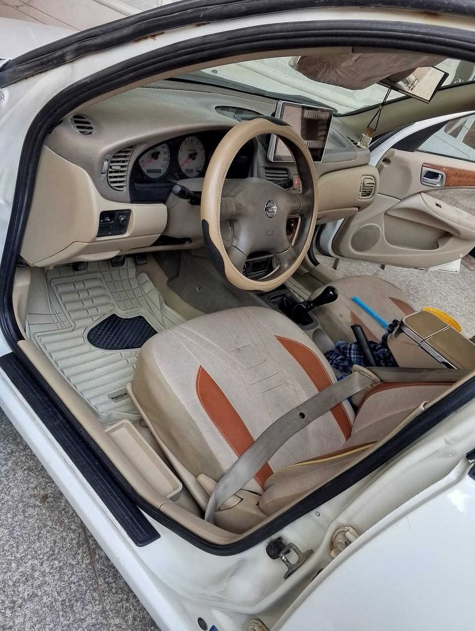 السلام عليكم سني ياباني موديل 2006رقم بغداد انكليزي مصبوغه عام بدون حادث كير عادي مكينه قبق ابيض تبريد عاطل 75وبيه مجال العنوان بغداد الغزاليه ***********//////***********
