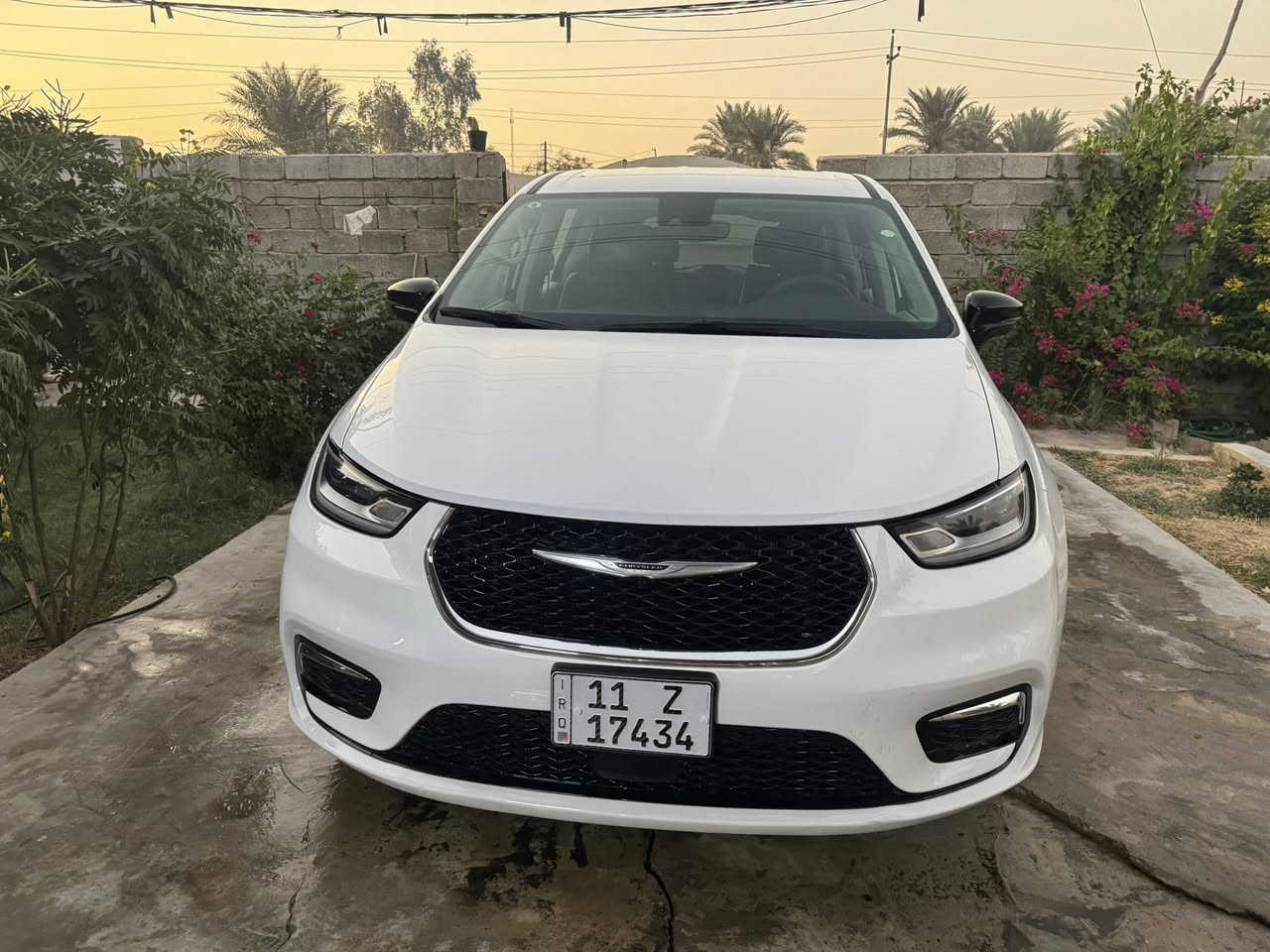 البيع باسفيكا 2024 هايبرد أمريكي رقم بغداد بسمي محرك ستة سبعة راكب مواصفاتها واضحة ماشية 42 سيارة جديدة وجاهز من كل شيء حادث قبق صندوك  فقط بدون تبديل شرط العنوان ￼ ديالى  الرقم *********** واتساب ادزلك صور الحادث
