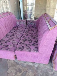 قنفات للبيع ٩ مقاعد السعر ٧٥ 07806826481