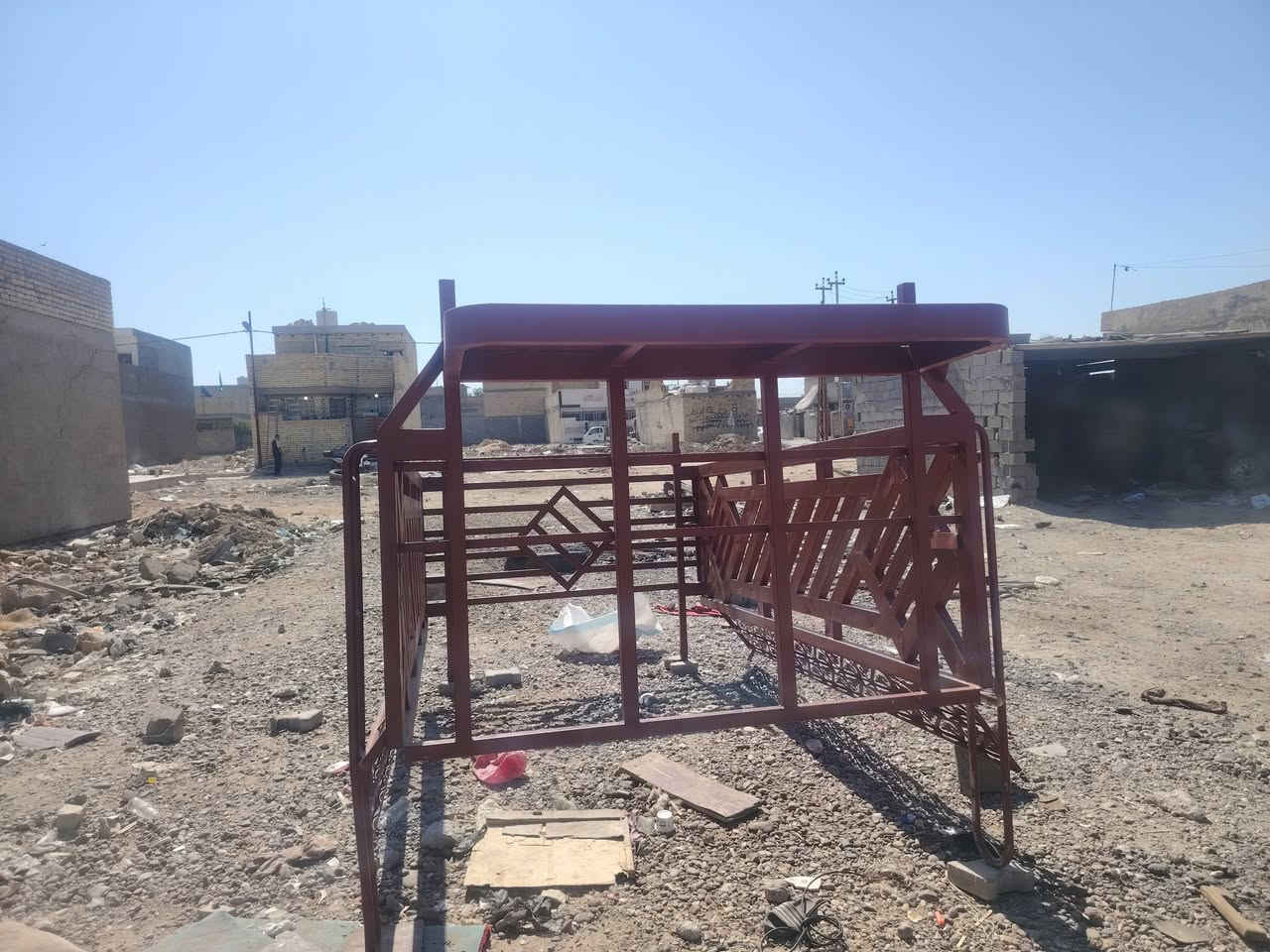 السلام عليكم محجر البيع جديد تفصال العنوان بغداد***********
