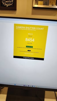 اخر قطعتين كامرات سوني a7iii ونضافة كدام عينك كلبي  متوفر التوصيل لجمي...