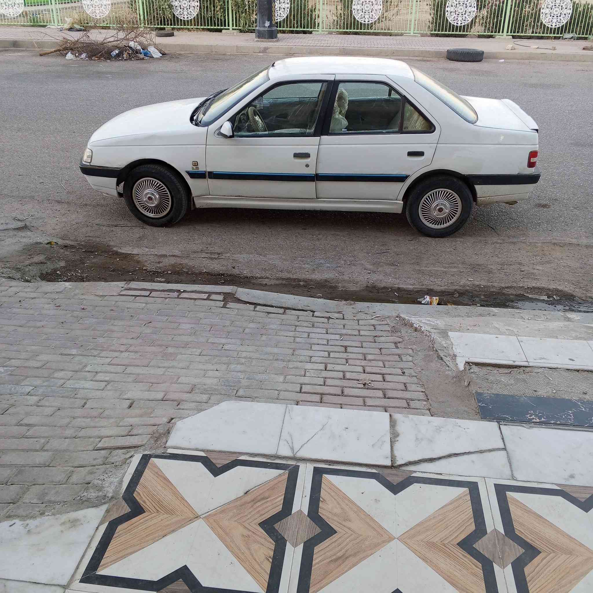 السلام عليكم بيجو 405 موديل 14 رقم بصره السعر 28 ***********
