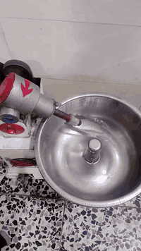 سعر. 90الف عجانه ماركه انكليزي  عنوان بغداد   رقم07707136106