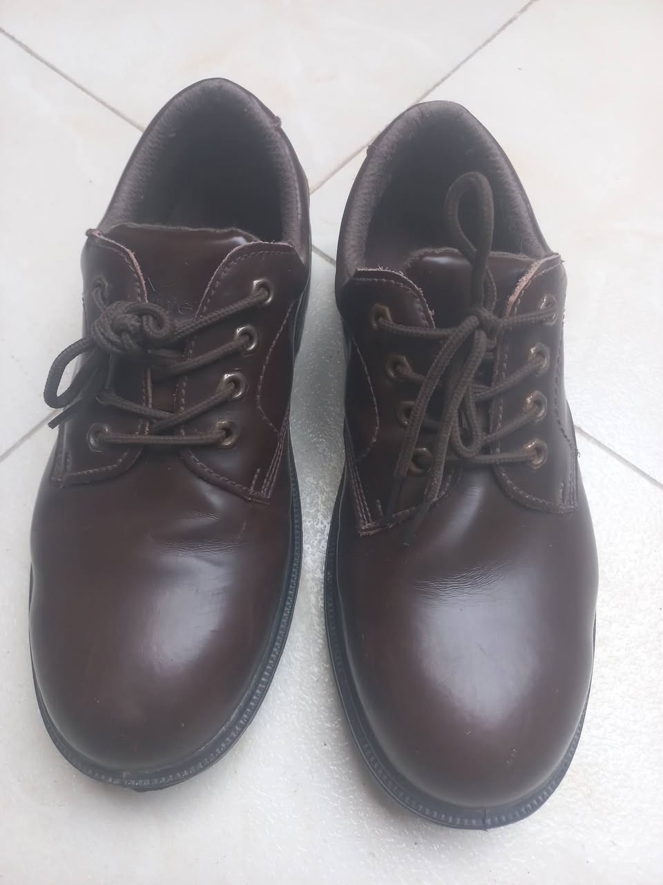 حذاء جلد الأصلي اخو الجديد استعمال قليل للبيع


**إذا كنت صاحب هذا الإعلان وتريد حذفه لأي سبب، رجاءا أرسل رسالة إلى الدعم الفني**