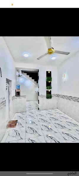 (🧿بيت للبيع طابو صرف🧿)
✅مساحة 100 متر 
✅مكانه نجف مجمع بيتي مقابيل مجمع لميرات 
———————————————
جميع لخدمات متوفرء 
✅ماي كهرباء مدارس 
———————————————
(( سعر68 وبي مجال))
يتكون لبيت من غرفه 😴 
وصاله وستقبال ومطبخ وصحيات عدد ثنين ومكشوفه 
استفسار اكثر نتصال او اتساب 
***********
