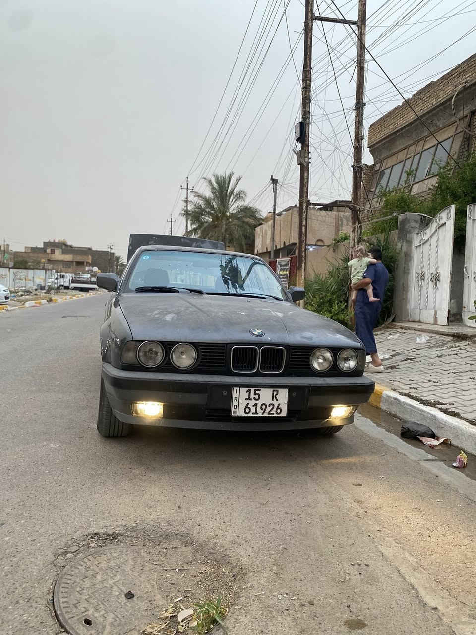 عليكم شباب
520i   كير عادي للبيع
كشنات جلد كهرباء 
تخم تاير جديد 
كير جاترك 
صدر جديد خلفي امامي 
كهربائيات شغاله 
سياره جاهزه ترايك للفاو  
سعره 36 قابل للتفاوض
للتواصل ***********

