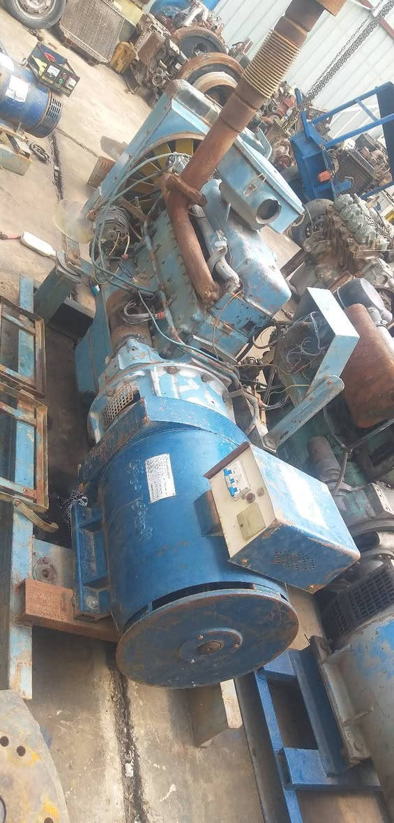 للبيع مولد أبو ردين نضيف وشغال لاتنقيص ولاتبخير 
***********
