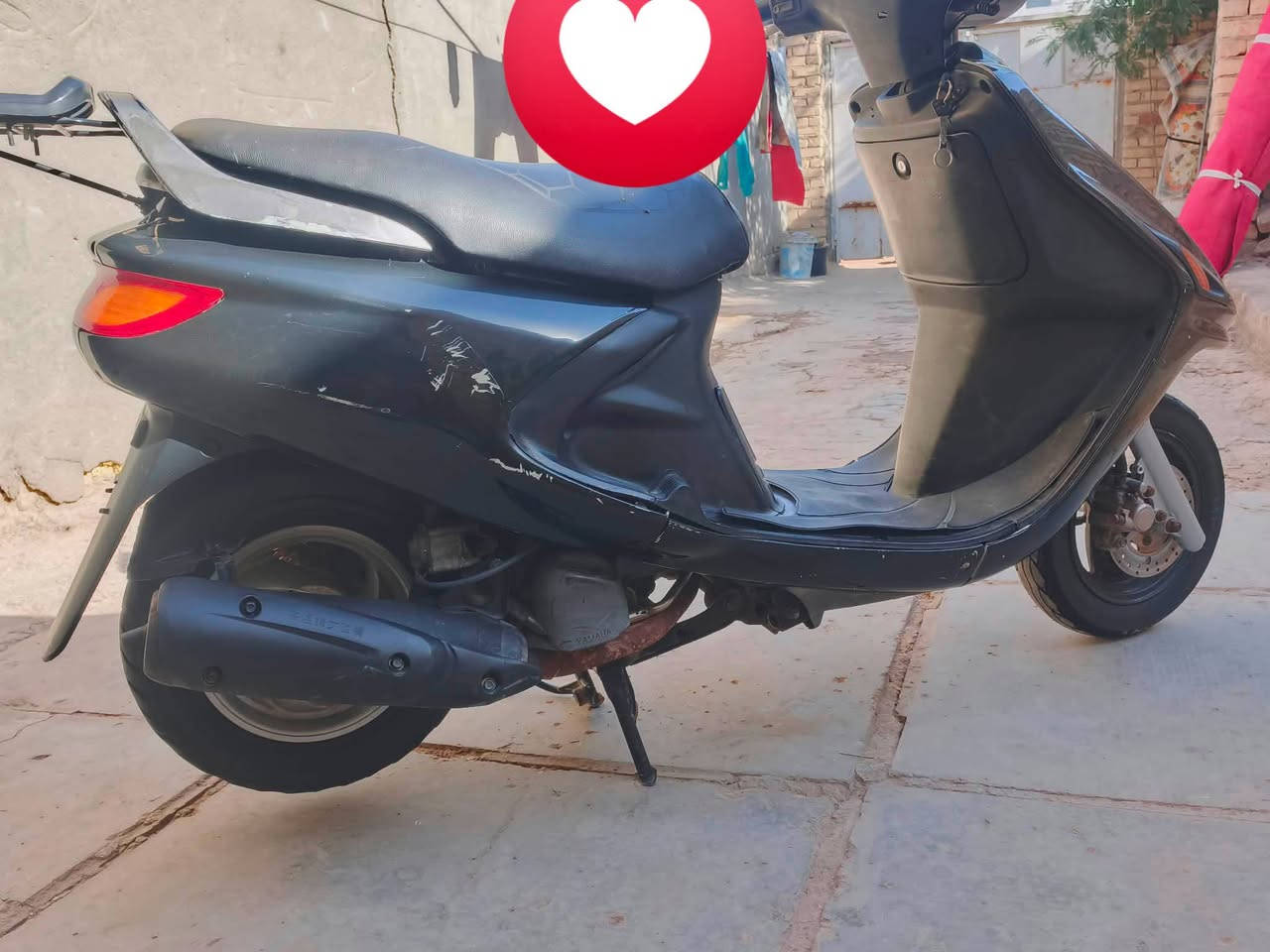 السلام عليكم دراجه فراشه للبيع مكينه ما مفتوحه لا تنقيص ولا تبخير جديده كلشي شغال بيه للاستفسار ***********
