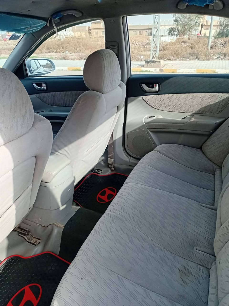 السلام عليكم
سوناتا موديل 7 امريكي 
حادثه جاملغ خلفي بدون داخل 
سيارة جاهزه رقم بغداد 
باسمنه 
السعر 95وبيه مجال 
علما مصبوغه عام اثر جراد 
***********
مكان السيارة واسط مركز المحافظة
