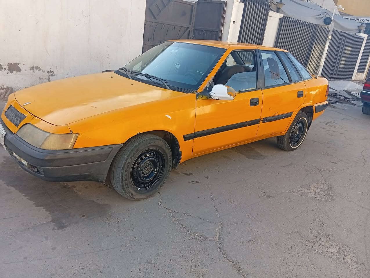 سلام عليكم دايو اسبرو محرك كبس كيرمحرك شرط فقط بيها شويه بوخار تايرات جديد صدر كهرباء كوله شغال سيارا جاهز سعرها 14بي مجال عنوان كركوك ***********
