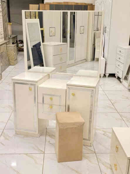 للبيع ويا التوصيل والشد واصل داخل بغداد مجانا ***********
