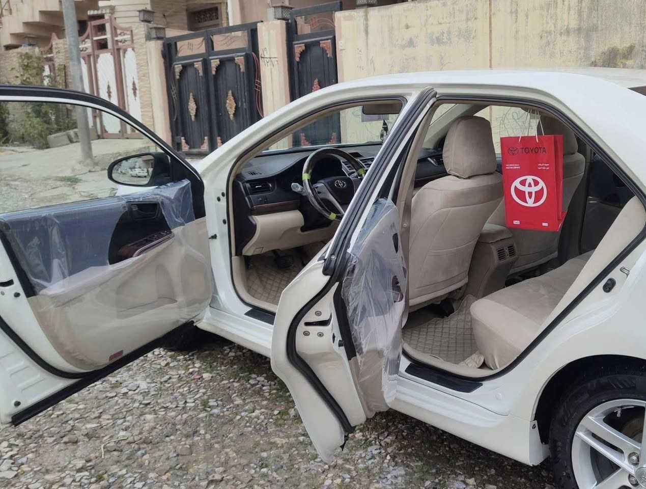 ﷽
ماشااللە
تۆیۆتا:-کامری
مۆدێل:-2013
وارد:-خلیجی
مواسەفات:GL
شاشە+کامێرا+حاسە
دەبڵ:-گێڕ—-ئۆتۆ+عادی

مەکینەی نەکراوەتە 
سەرف و دووکەڵ و بوخار بە شەرت

گێڕ و مەکینە و تەحویل غرامە بەشەرت
سەنەوی و ژینەگەو ڕەقەمی تازەیە

یەک پارچەو یەك پەلەی بۆیاخە بی ناوگرتن بی ئێرباگ
سەیارەكە هی ماڵی خۆمە نمونەیە لە جوانی
كامل سێرڤسی بۆ كراوە  ژم:***********
148گەڵاو مەعامەلە
