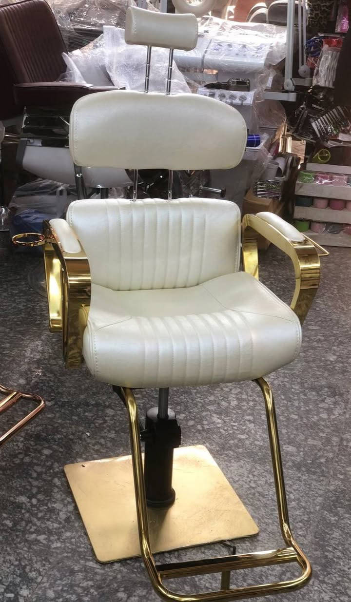 يا الله.. توفرت وجبه جديده من كراسي الحلاقه المستعمل نظيفات جدا جدا وشغالات ومظبوطات ودوشمه فول والجكات شغالات ع فحص وضمان كامل مكمل. واسعار جيده ومختلفه ومتوفر توصيل سريع كل المحافظات الوسطى والجنوبية.عنواني كربلاء. للاستفسار التواصل ع واتساب اسيا فقط ***********  
***********
