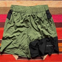 كولمبيا • شورت برمودا • مقاس ميديم