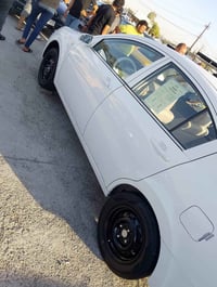 سيارة للبيع • وصف ناقص