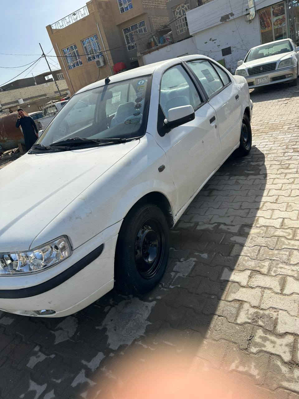 السلام عليكم
سمند 2011 كير مكينة حداديه تبريد تدفئة كله جديد تخم تاير دوشمة بيها باب السايق بي بارد والجاملغ الورة السايق بي بارد رقم كربلاء دولي 
السعر 35 وبيها مجال 
مكاني نجف ***********
