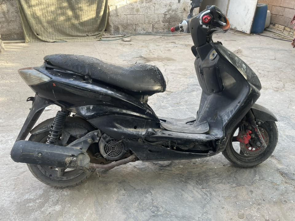 دراجه للبيع 
السعر 325 وبيها مجال حك الجيه
العنوان الزعفرانيه سعيده
***********
