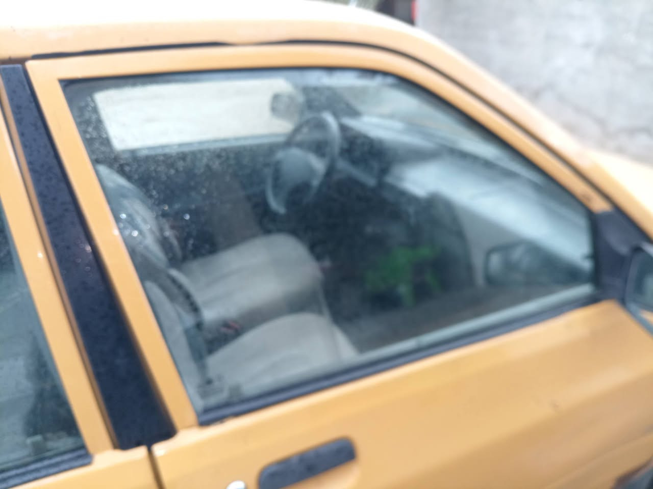 سايبه موديل ٢٠١٠مصفره ضريبه جاهز من كلشي سعر ٢٠ المكان عامرية الفلوجه رقم بغداد بأسمي تحويل مباشر رقم ***********
