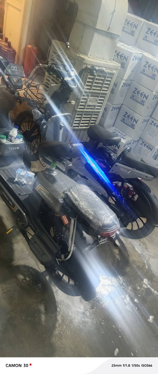 درجتين شحن للبيع نضافه فول مثل ماموضح بل صوره بل حقيقه بعد احلا  سعر 500وبيهن مجال كلش قليل مكاني بعقوبه. ***********
