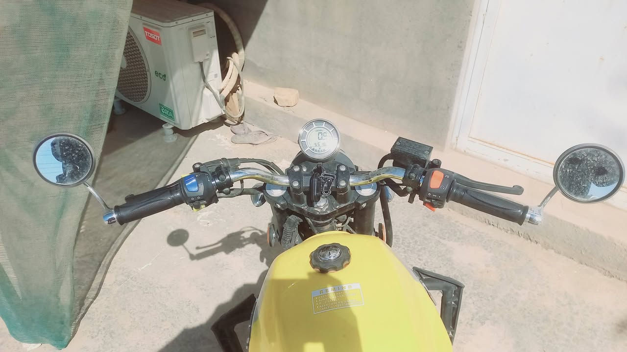 السلام عليكم/ بيع مستعجل
دايون لايتي 
الموديل 2024
حجم المحرك 200 cc
اصولي
السعر 1.250.000 وبي مجال قليل
طويريج ***********
